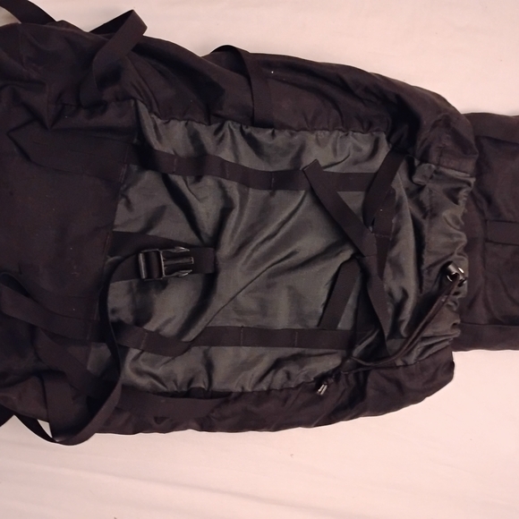 MEC Vintage Backpack - Picture 4 of 5